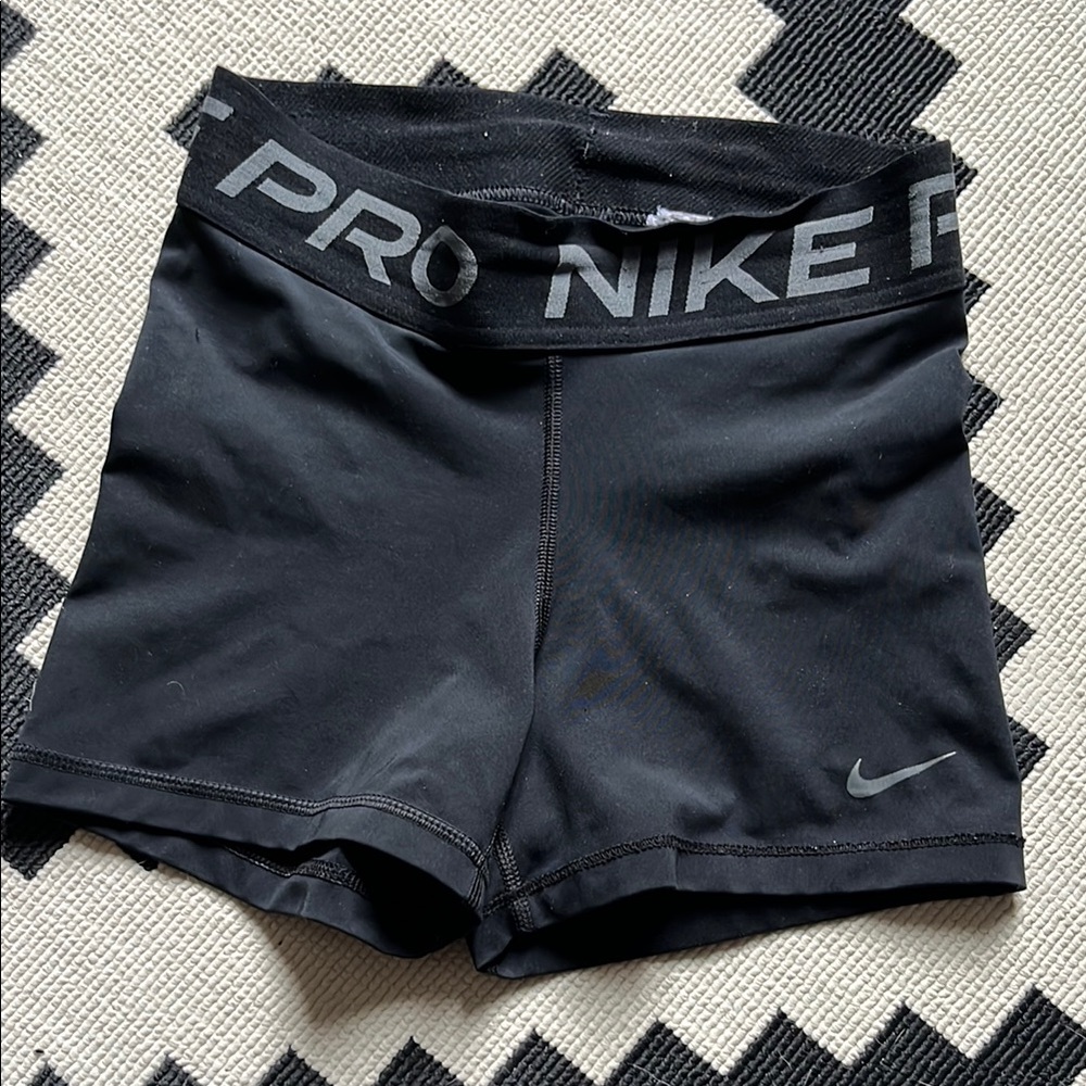 Nike pro fit